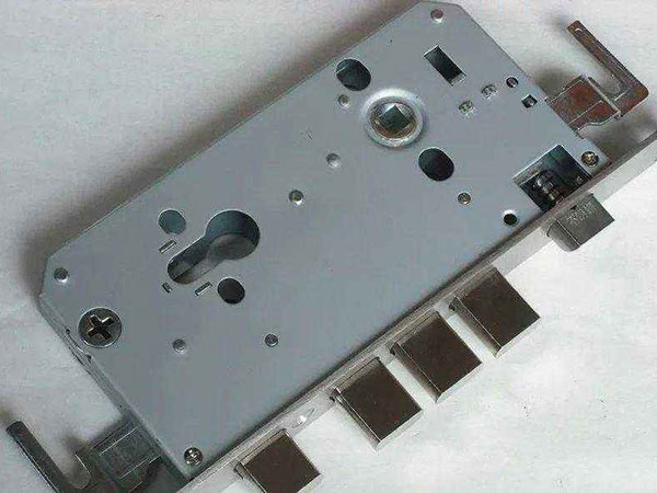 东湖24小时上门开锁公司