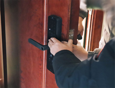 东湖24小时上门开锁公司